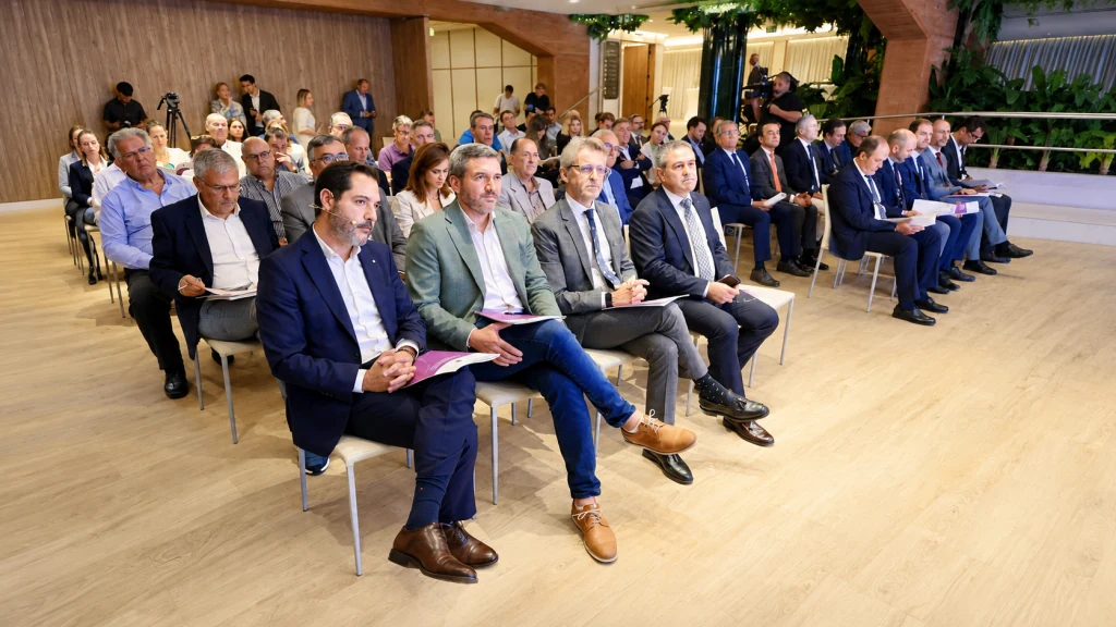 Un momento de la presentación del documento estratégico, donde participaron los consejeros