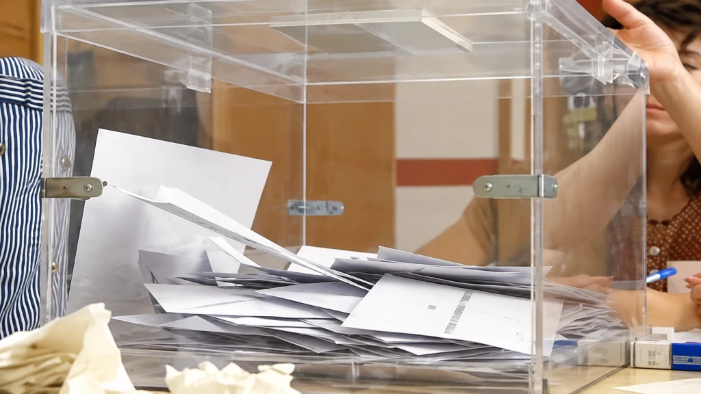 Urnas de elecciones