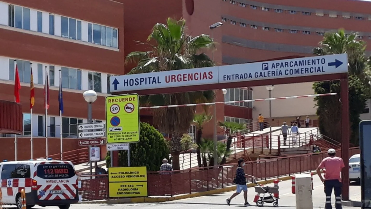 Zona de urgencias hospitalarias en la Región de Murcia durante el verano