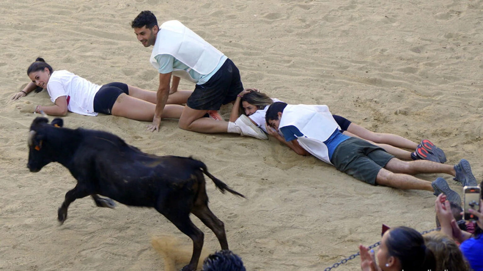 Participantes en una prueba tipo Grand Prix en la Plaza de Toros de Abarán