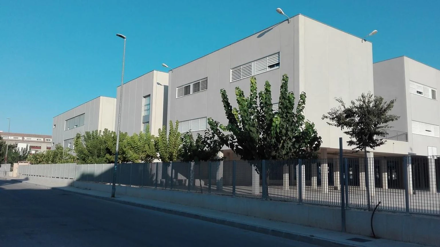 Fachada del IES Vicente Medina de Archena
