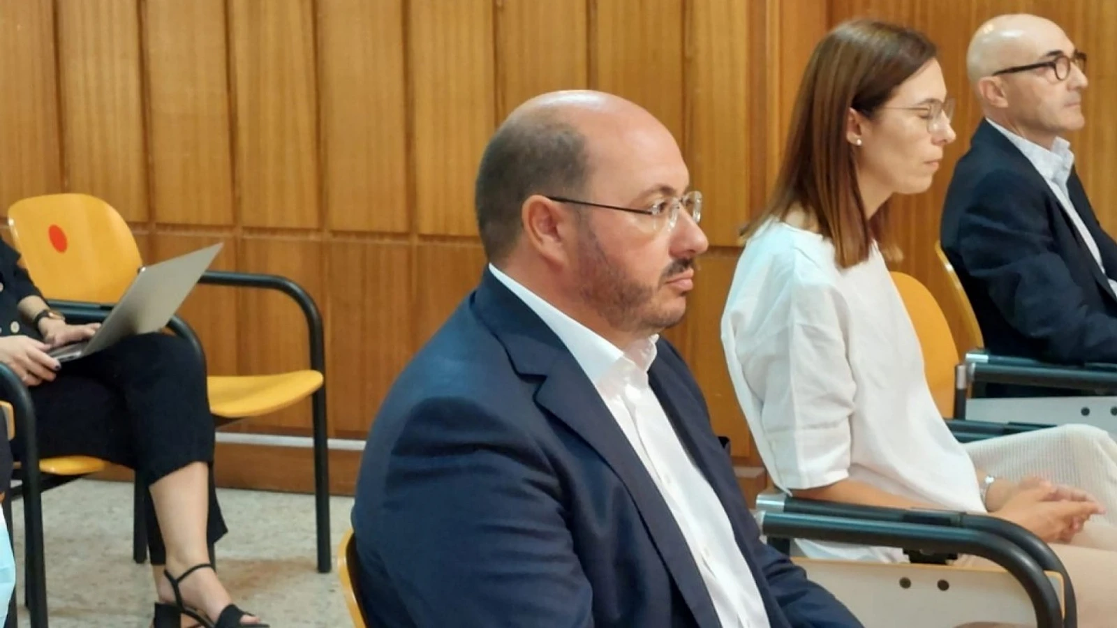 Pedro Antonio Sánchez sentado en la sala durante el juicio del caso Auditorio