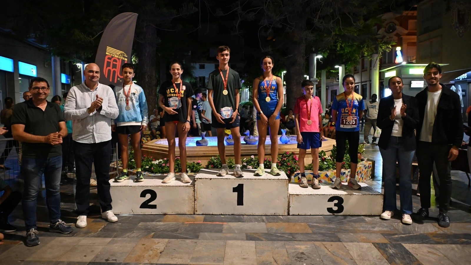Podio sub14 de la milla de Alhama, con Antonio Fernández en el primer puesto masculino.