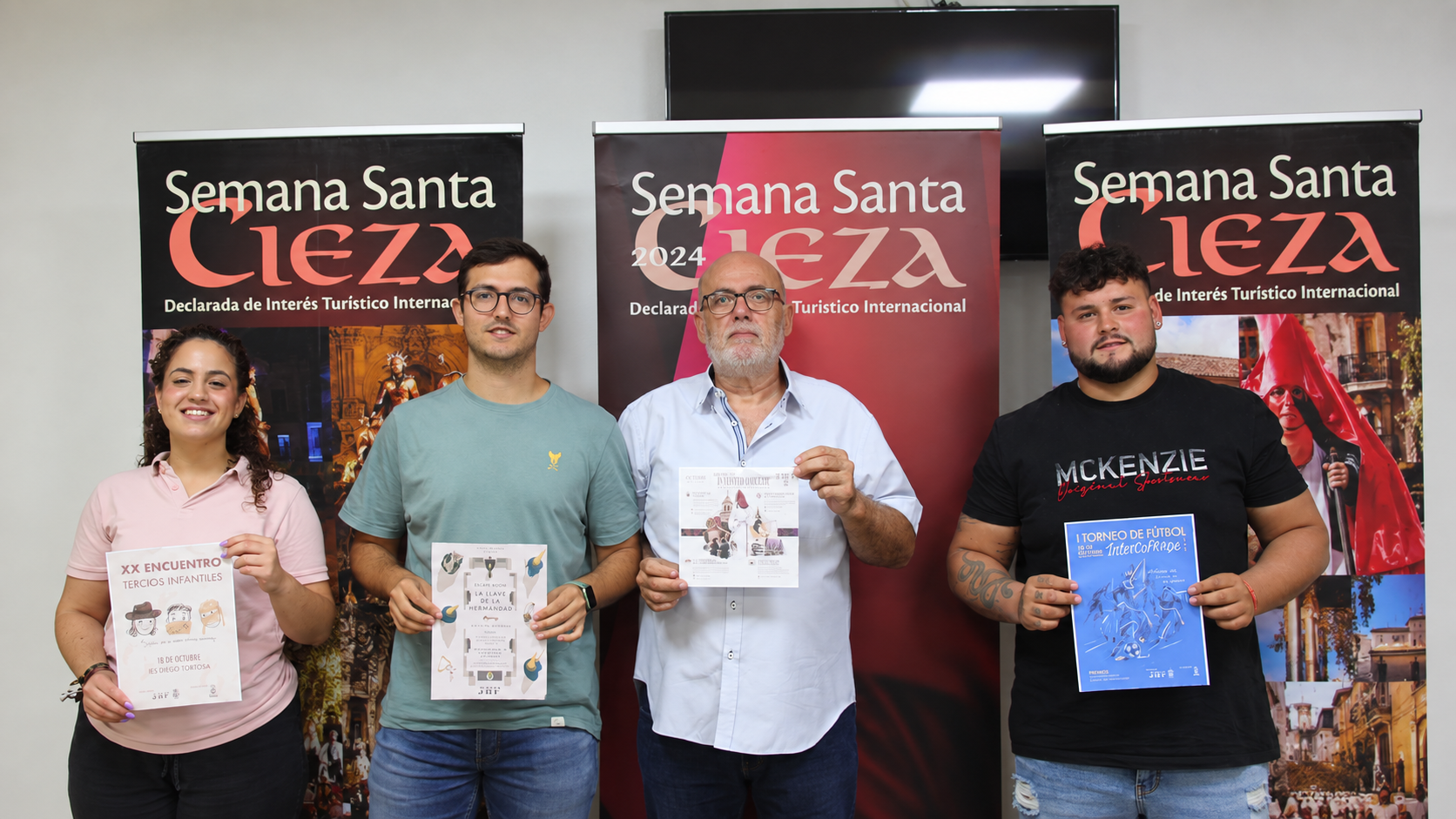 Presentación del Mes de la Juventud Cofrade
