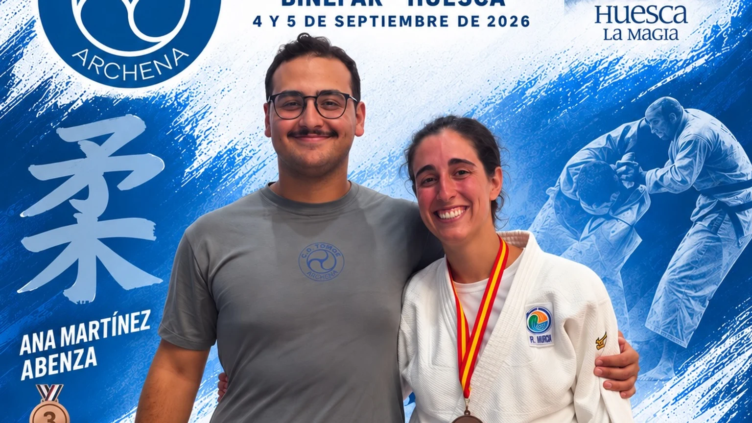 Ana Martínez Abenza con la medalla de bronce del Tomoe Archena en Binéfar