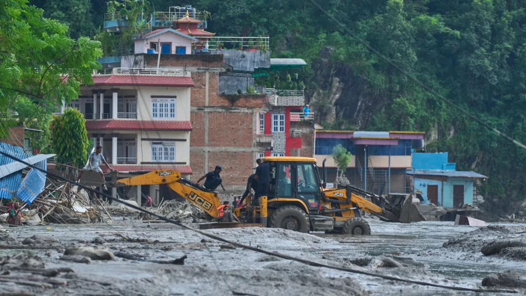 Dos españoles figuran entre los turistas desaparecidos tras las riadas en Nepal