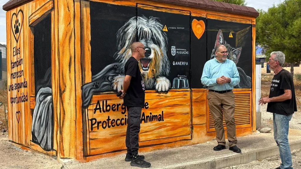 Mural de animales realizado junto al Albergue de Protección Animal de Alguazas.