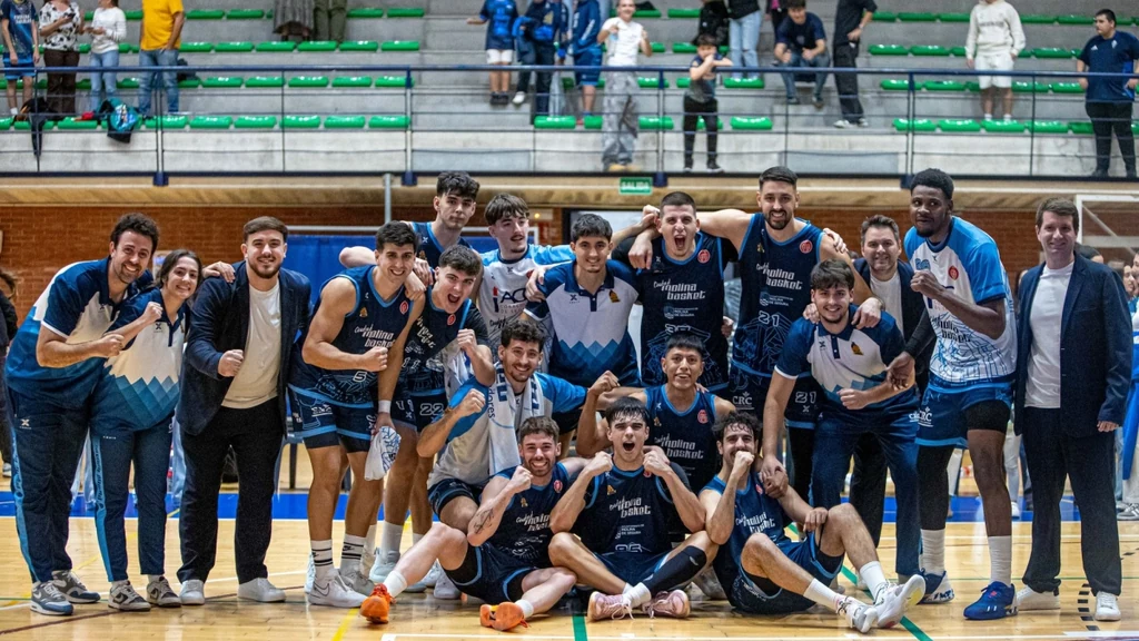 Imagen del Molina Basket de esta temporada. Foto: MB Búsqueda visual: "molina-basket" foto